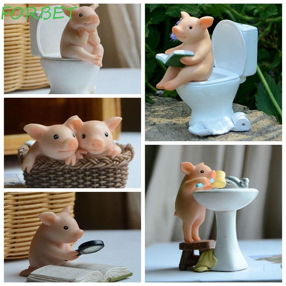 Porco fofo sentado no vaso sanitário Estátua de banheiro de PVC decoração de mesa ou de parede Presente de