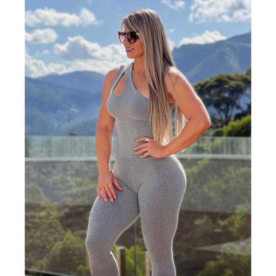 Macacão Longo Feminino Mula Manca Um Ombro Só Franzido Liso Cinza Único